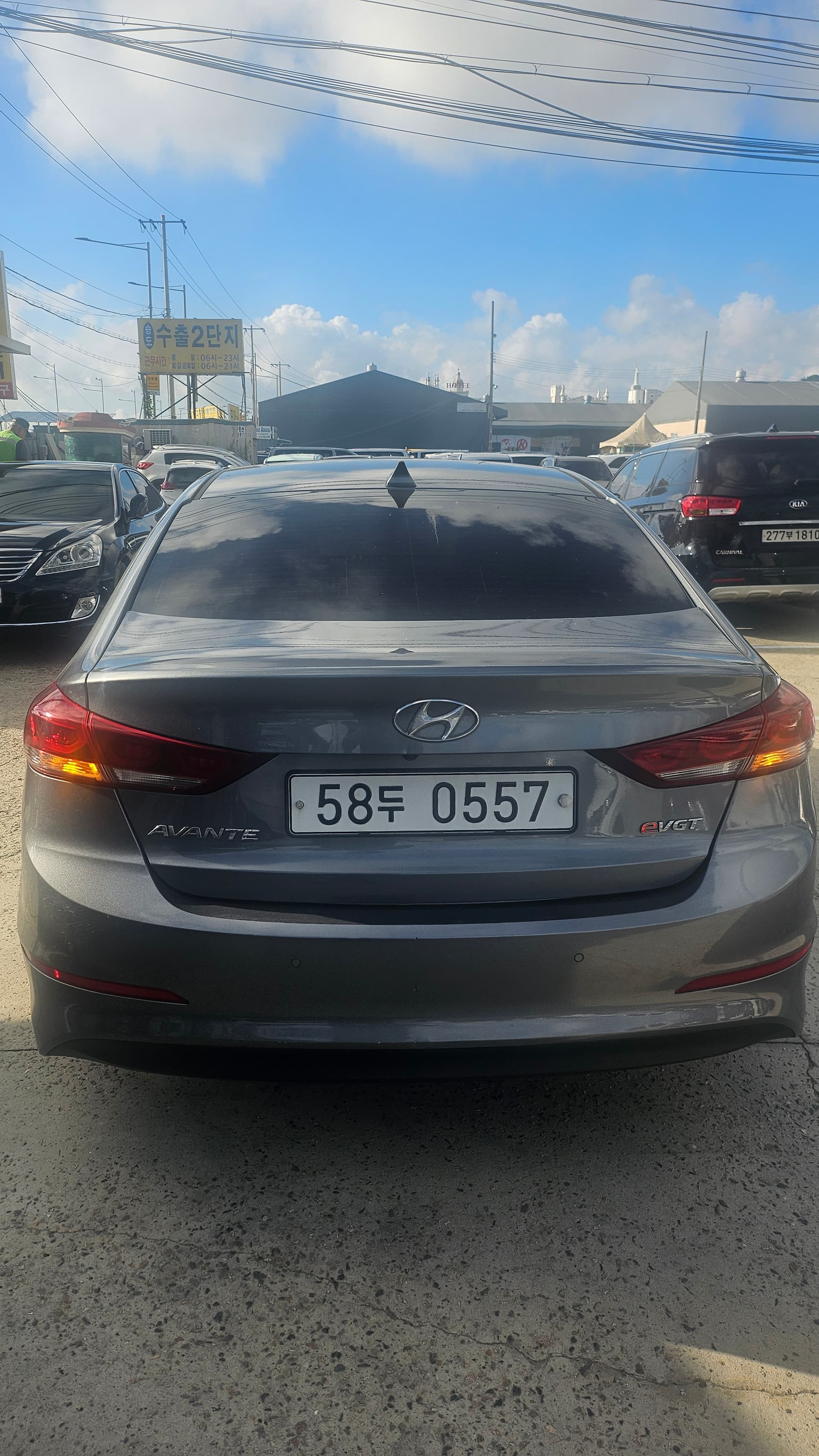 Hyundai Elantra (Avante)