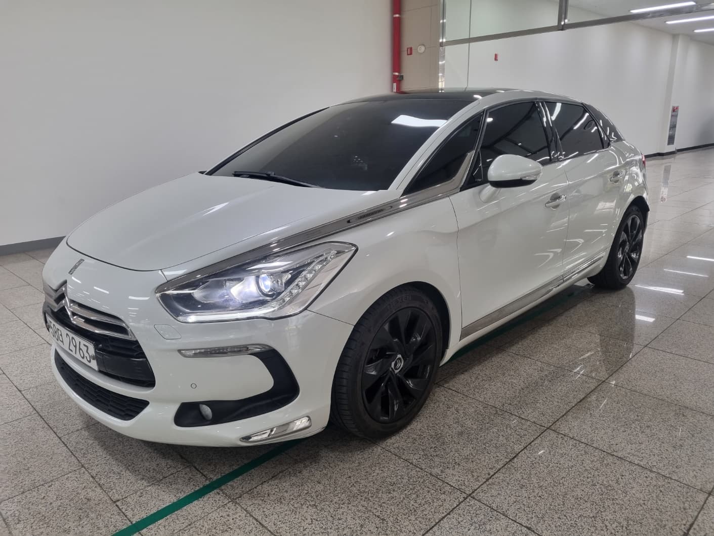 Citroen DS5