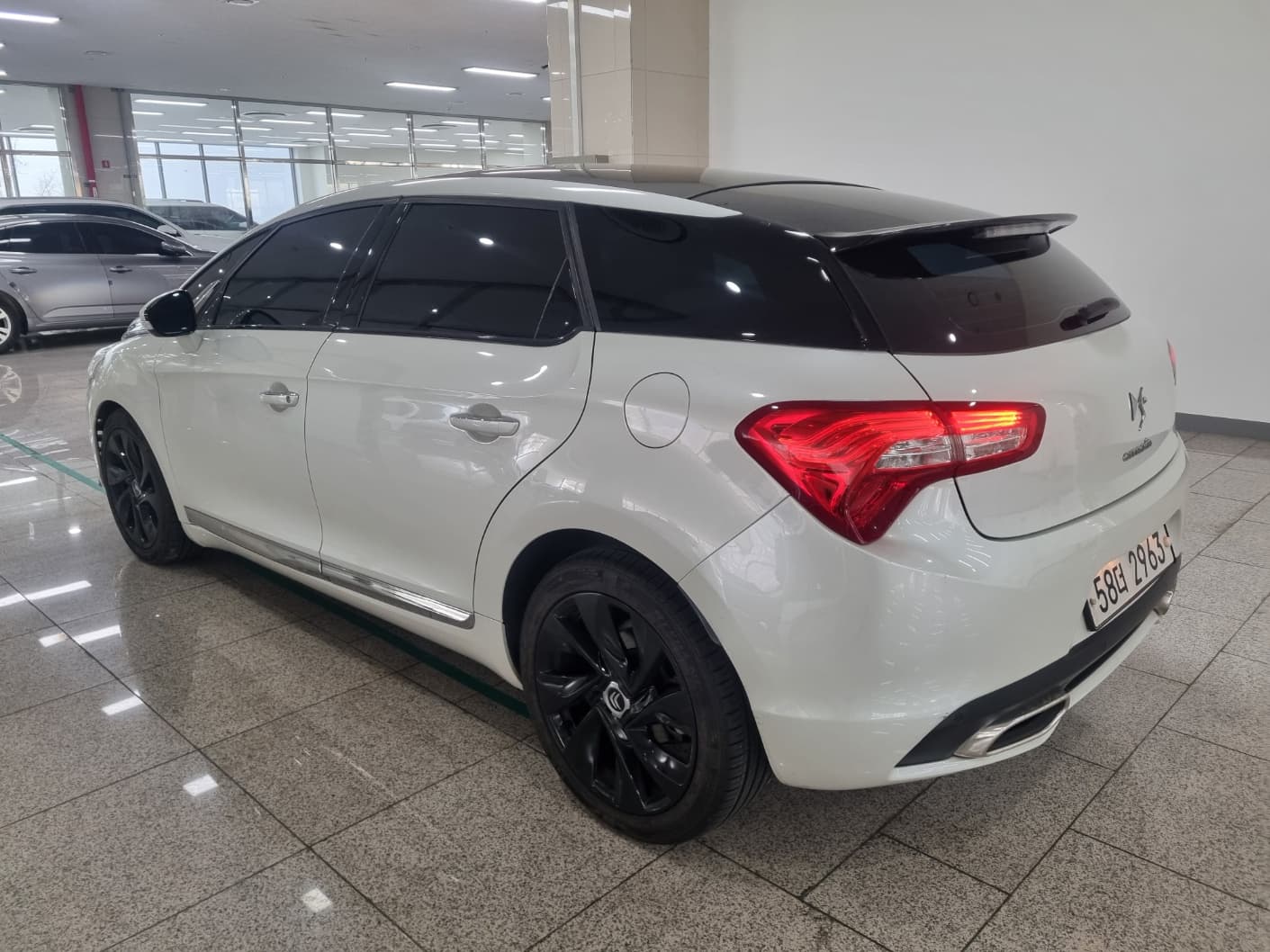 Citroen DS5